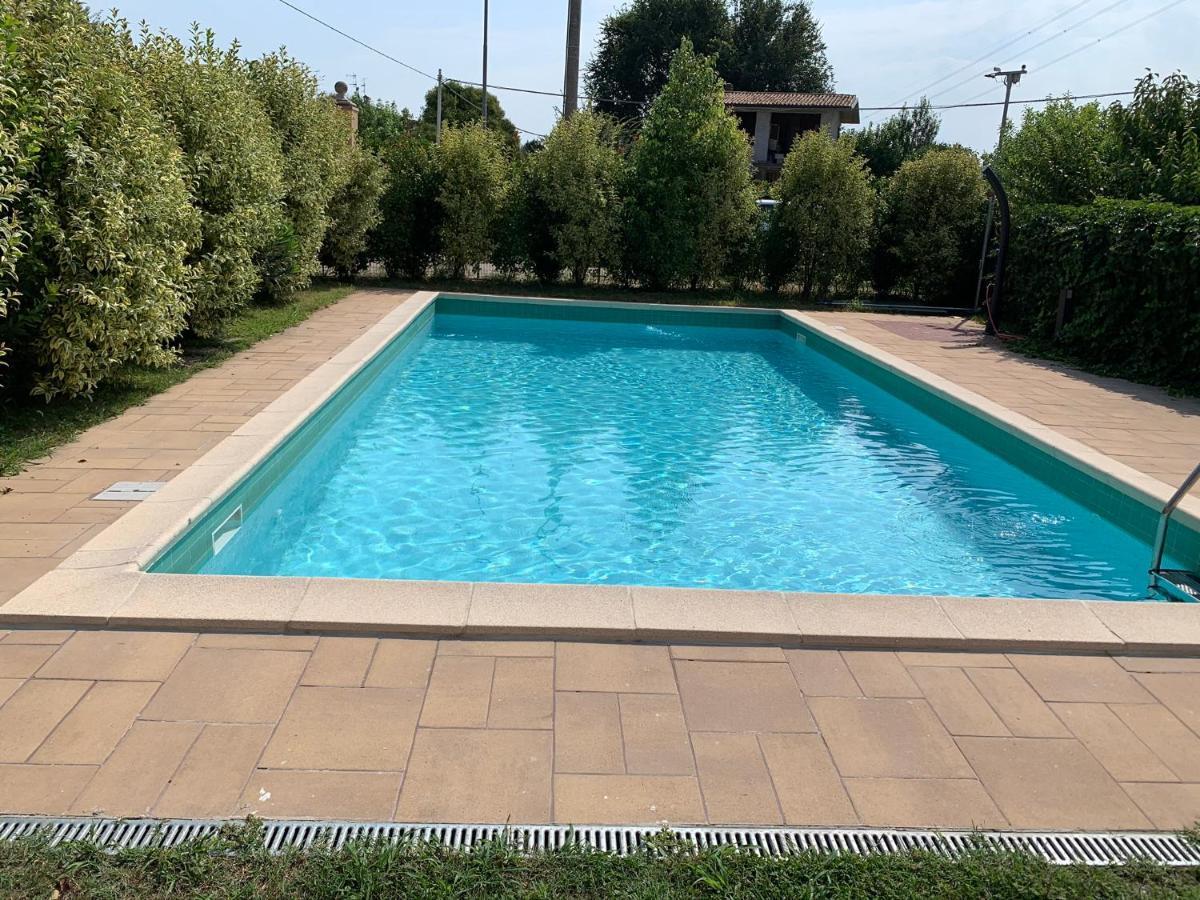 Charming Attic Apartment With Balcony & Swimming Pool Desenzano del Garda Exteriér fotografie
