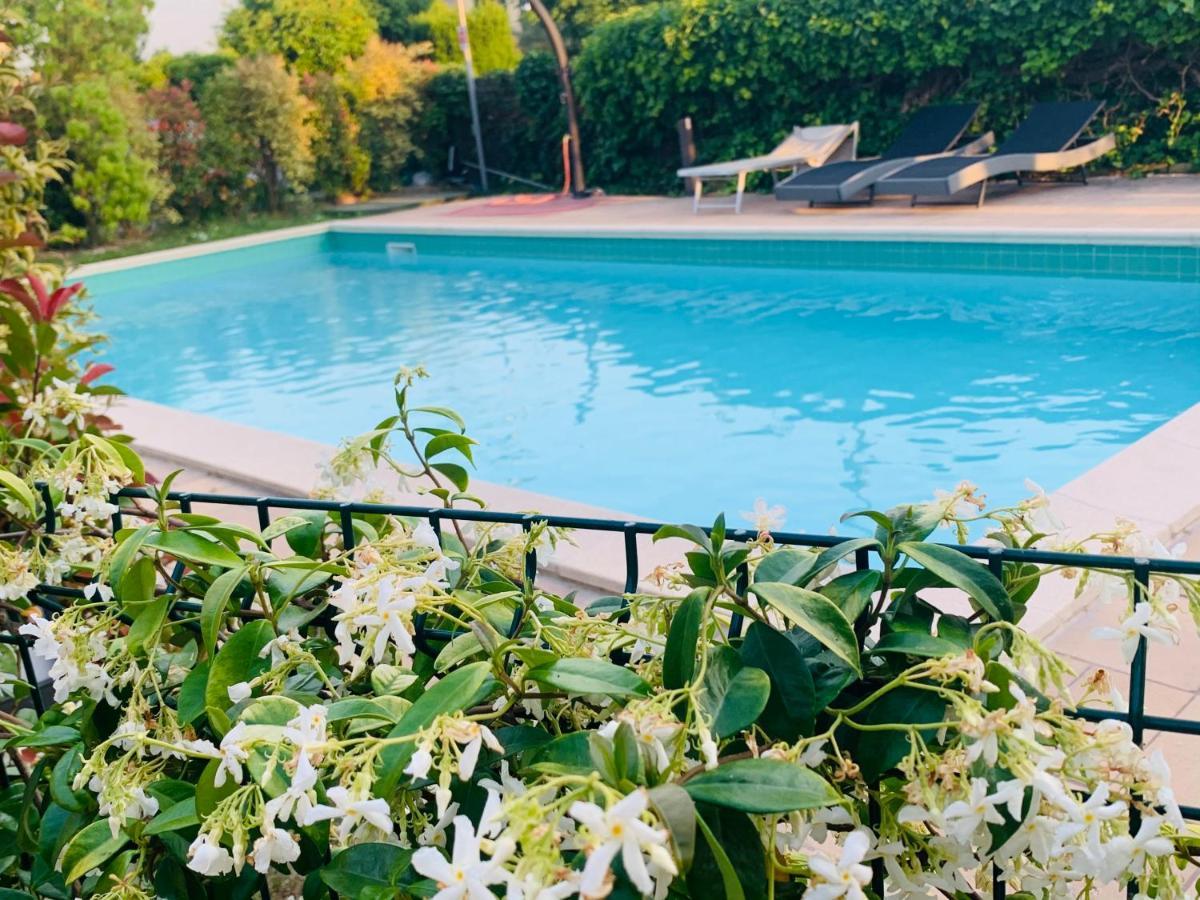 Charming Attic Apartment With Balcony & Swimming Pool Desenzano del Garda Exteriér fotografie